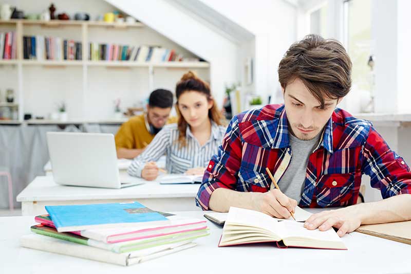 How To Become a Designer